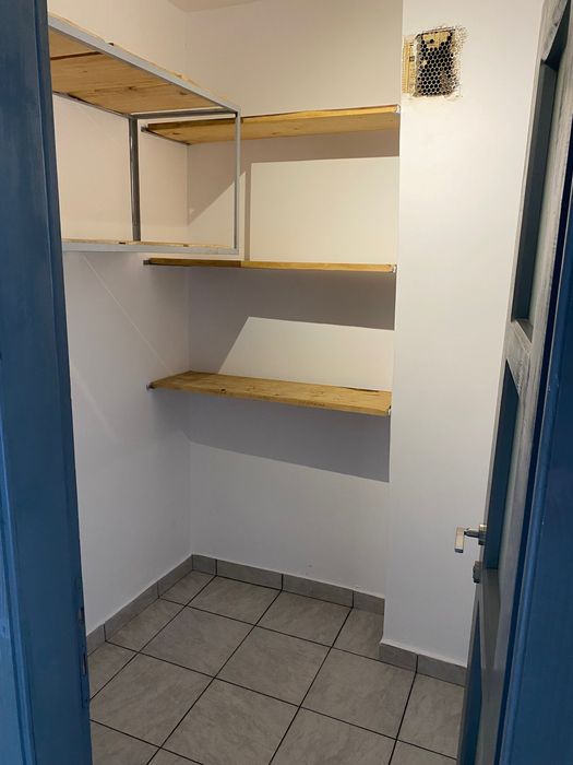Vând apartament !!