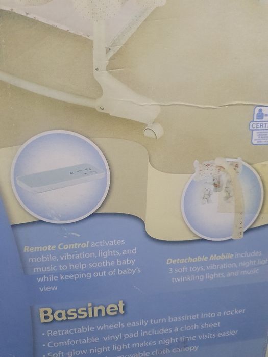 Bolalar krovati sotiladi