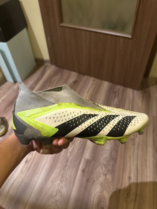 ghete predator adidas crampoane fier