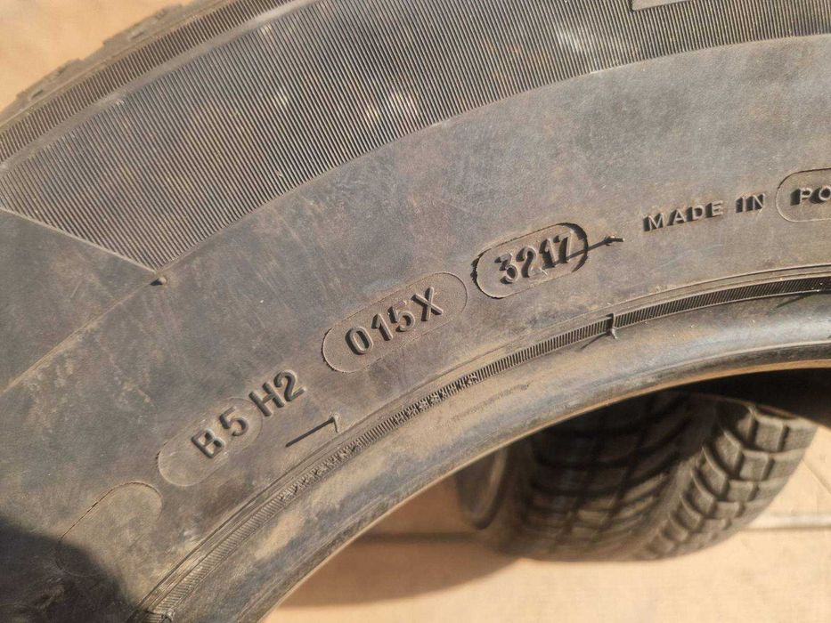 2 Michelin R17 235/65
Зимни гуми 
DOT3217