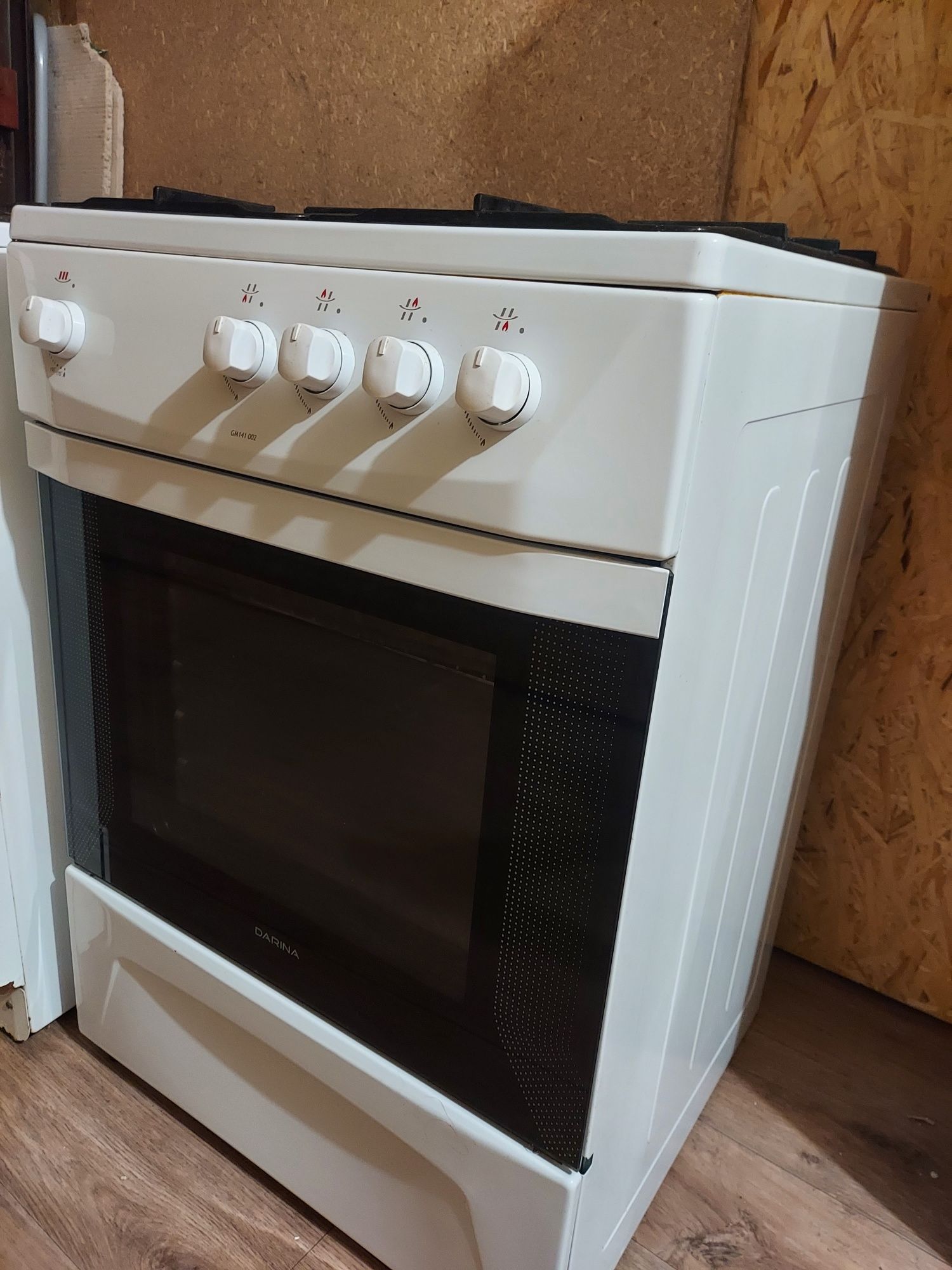 Продам газовую плиту. В хорошем состоянии. 60×60 см