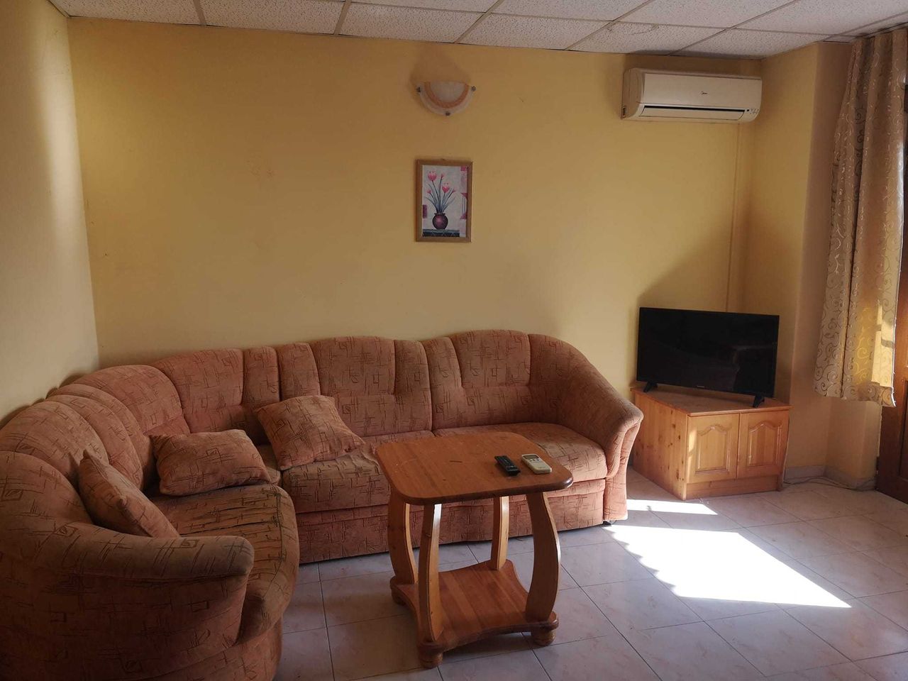 Дава се под наем Етаж от къща в Свиленград - 150 кв.м за 612 € - Снимка #1