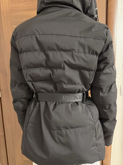 Зимно дамско яке Prada