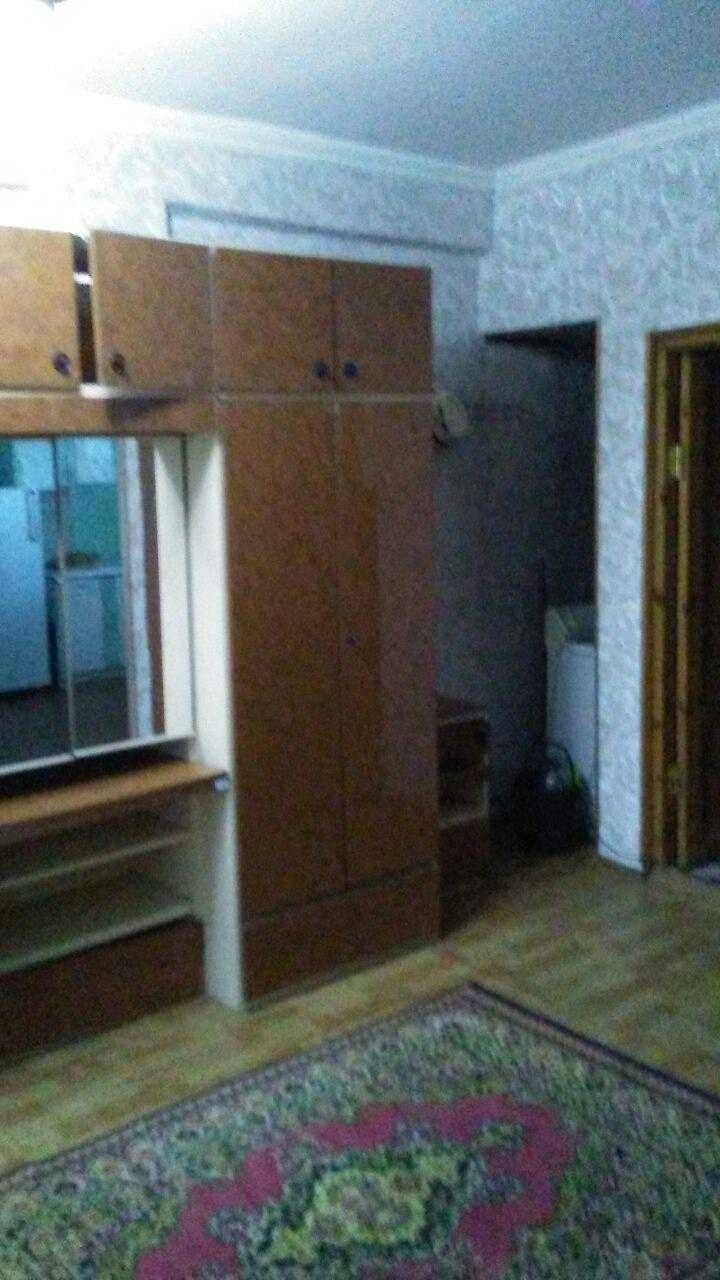 Сдам квартиру ул. Бабура, Аэропорт  2/6/12 с обстановкой