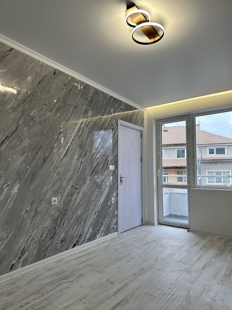 Продава се Тристаен апартамент в Разград, Варош - 72 кв.м за 1268 €/кв.м - Снимка #2