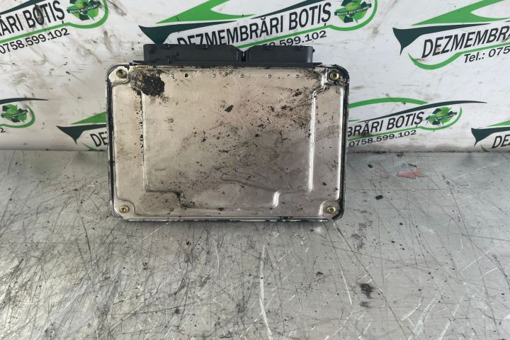 Calculator motor ECU 038 906 019 EN 038 906 019 EN Volkswagen VW Pass