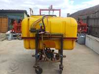 Erbicidator/Instalatie erbicidat/ Met 600 litri