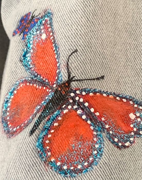 Дънково яке с ръчна авторска рисунка