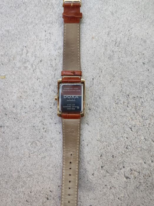 Ceas dama Doxa purtat de 2 ori !