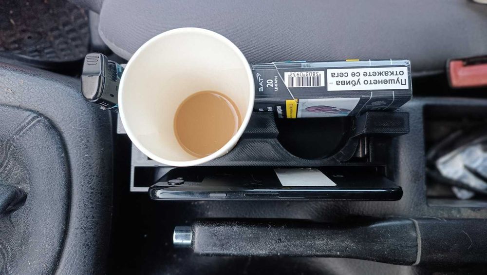 Конзола за кафе, цигари, запалка и телефон за Audi A4 B5.