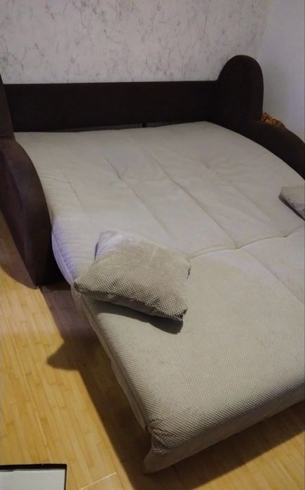 Vand canapea extensibila!