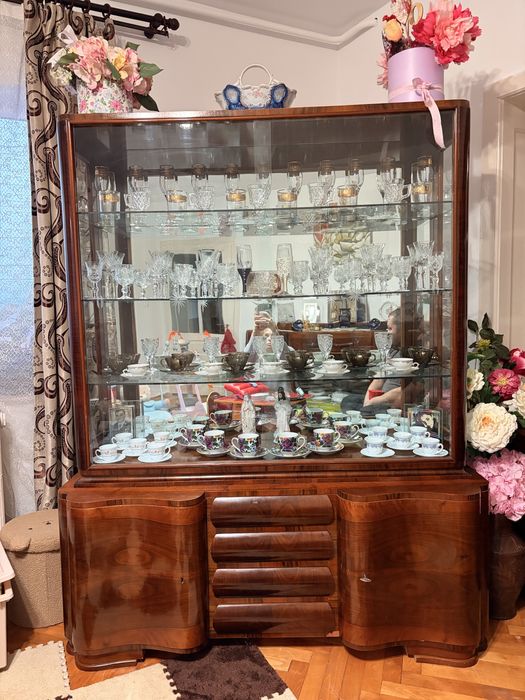 Vand mobila din lemn masiv esenta cires