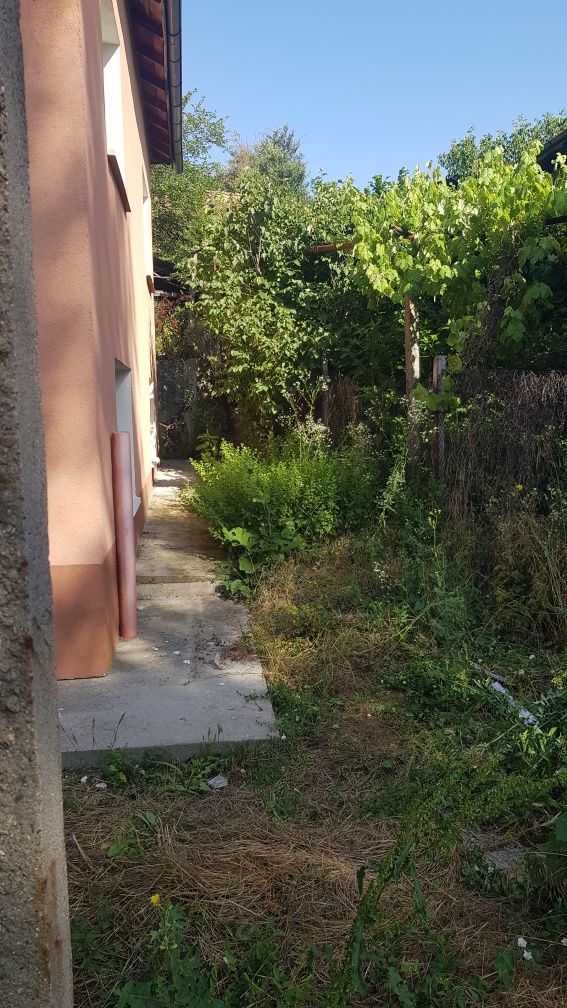 Продава етаж в с.Блатино общ.Дупница