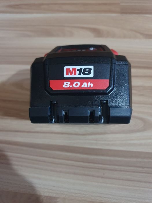 Vind acumulator Milwauke 18v 8A