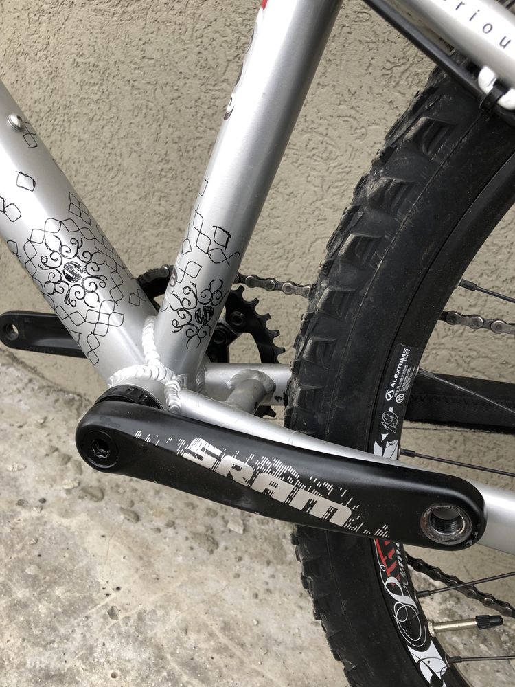 Sunn Tzar S1 /RockShox Sektor