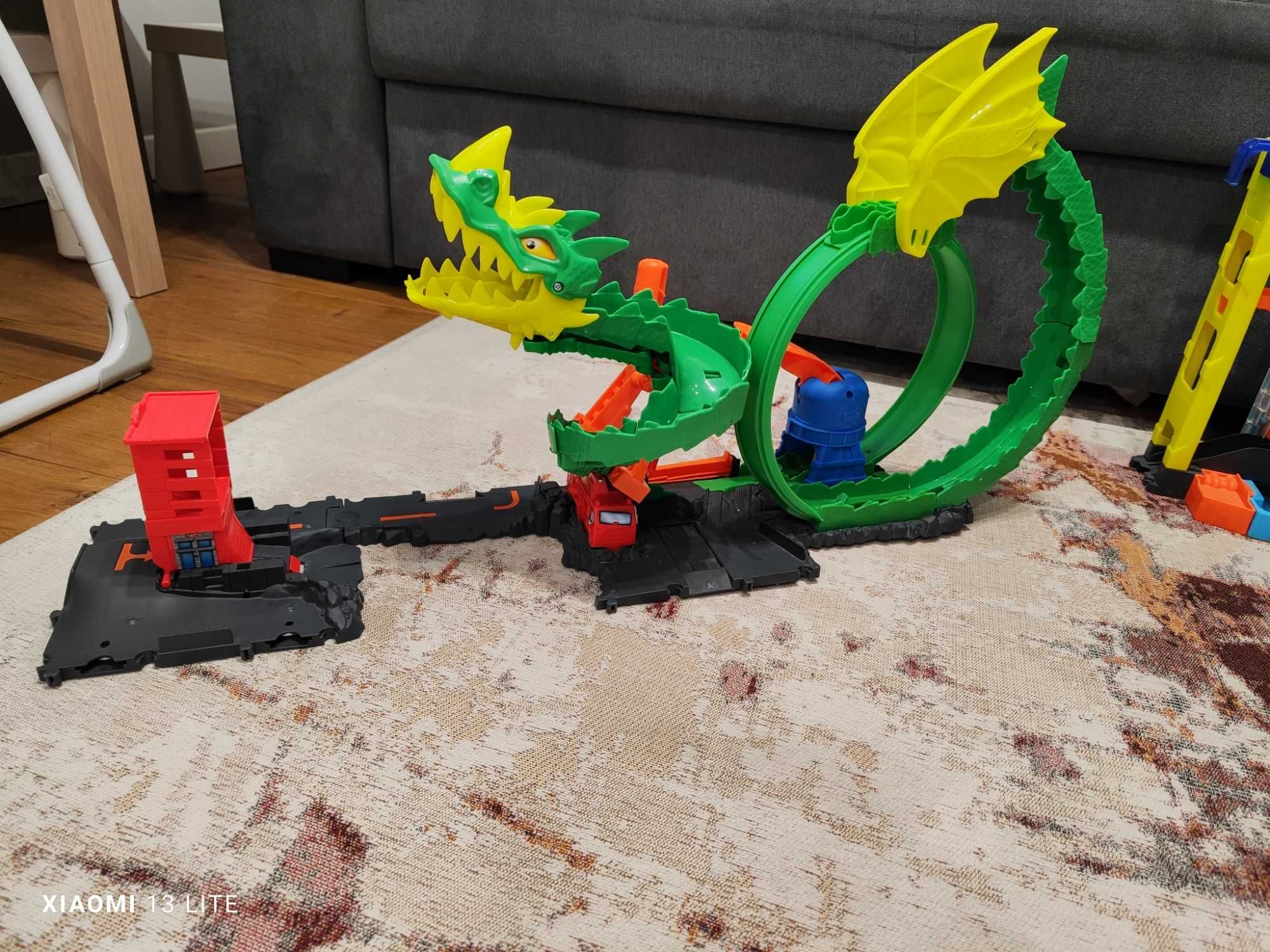 Части от града на Hot wheels.