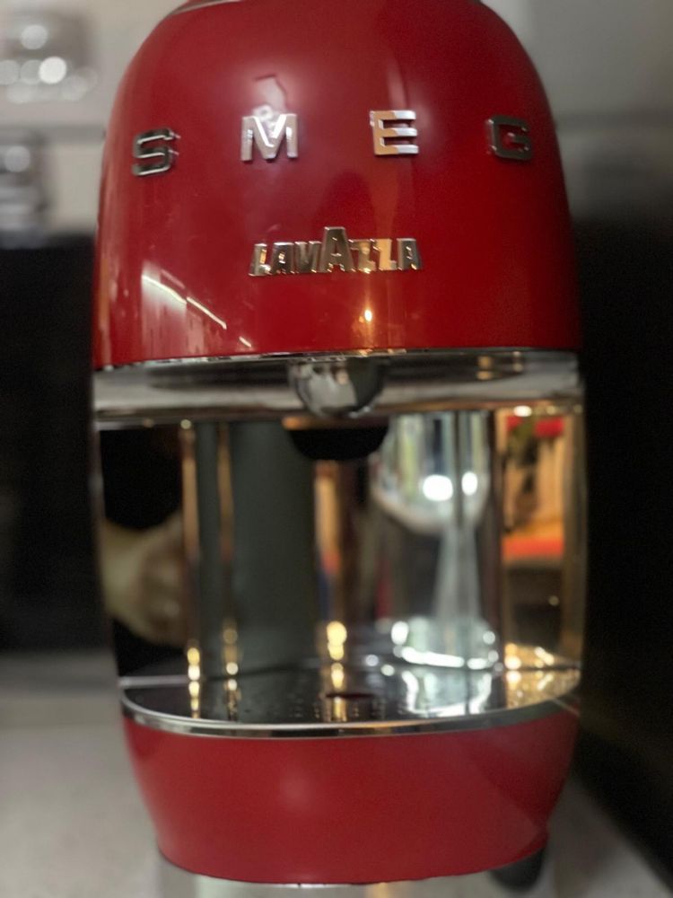 SMEG expresor cu capsule