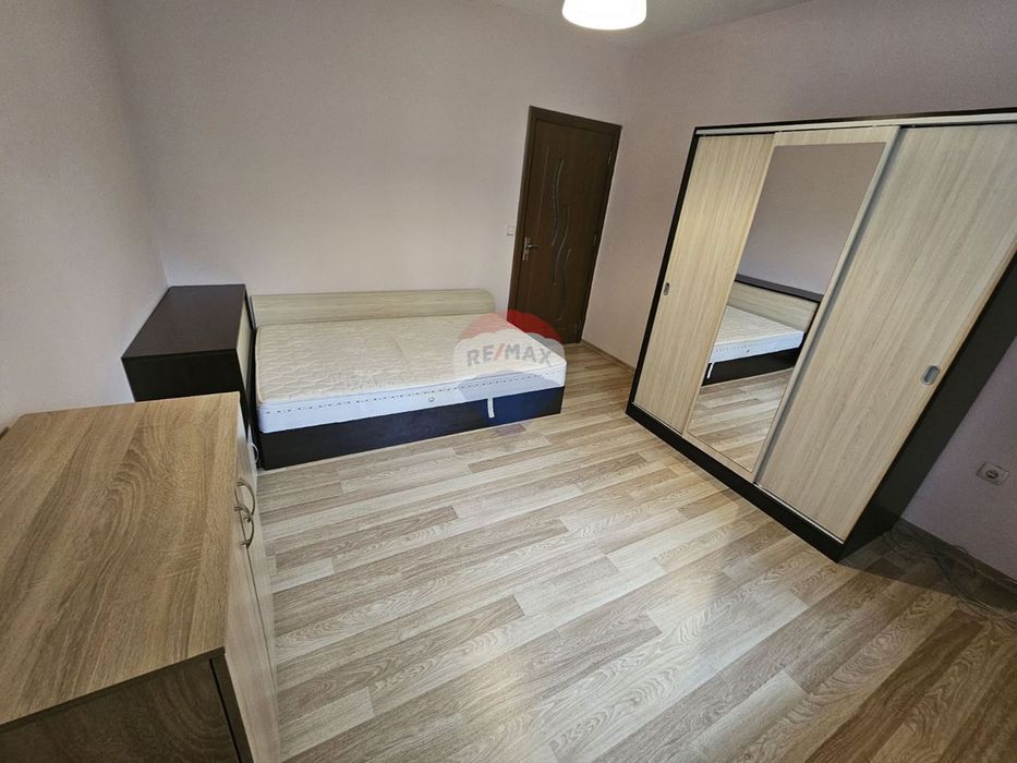 Дава се под наем Тристаен апартамент в Варна, Възраждане 1 - 95 кв.м за 433.5 € - Снимка #9