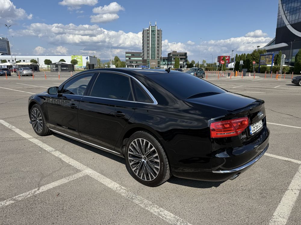 Audi A8L 4.2 FSI