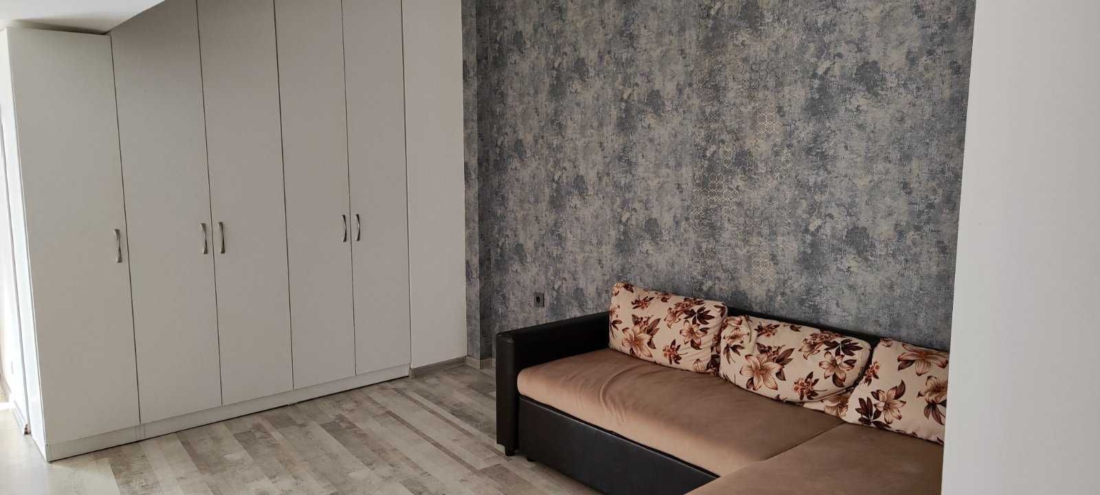 Тристаен апартамент гръцка махала, Варна