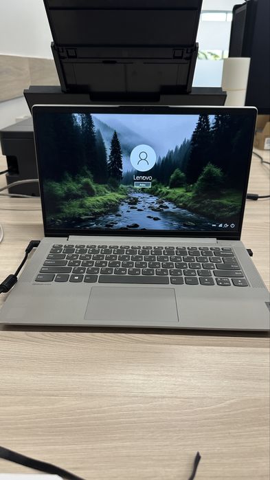 Ноутбук Lenovo 81 YH