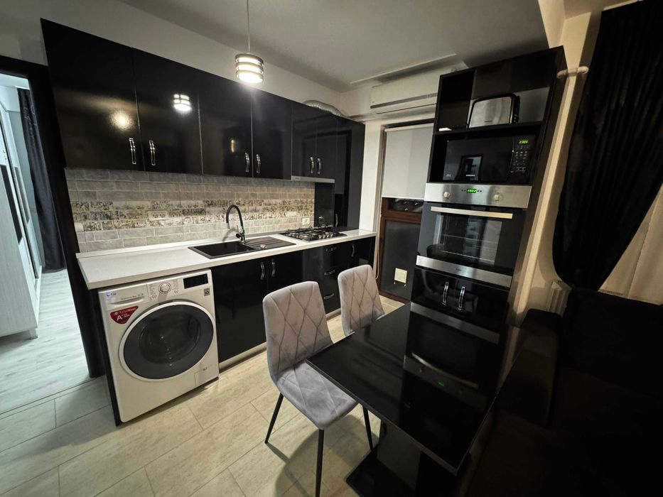 Apartament modern cu 2 camere de închiriat