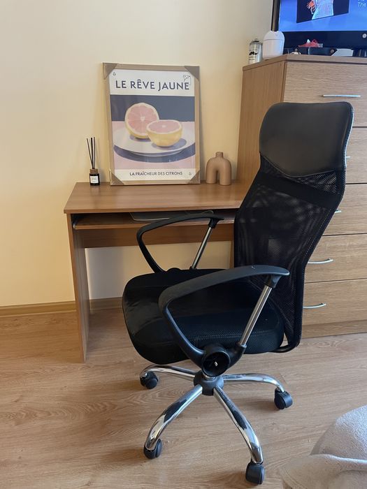 Офис стол и бюро от Jysk