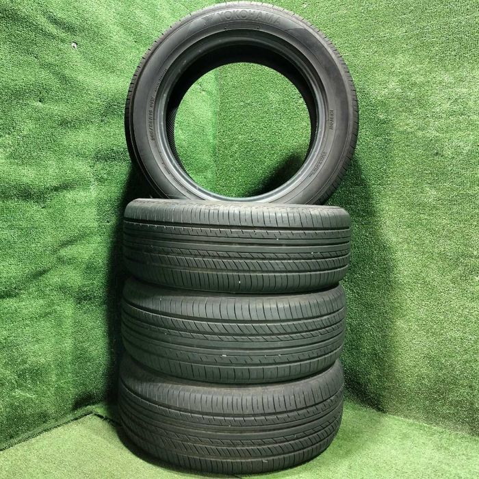 Продам Шины летний Yokohama Advan db V552 205/55R16 год 2021 износ 10%