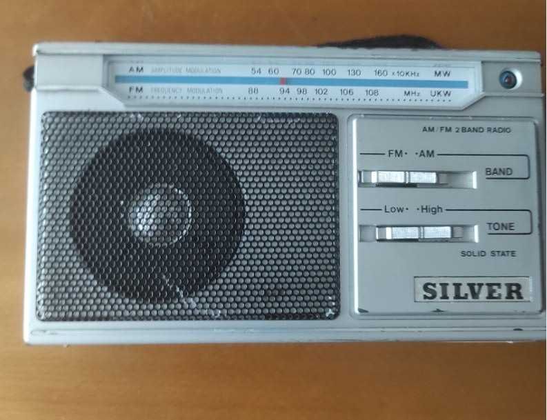 радио приемник SILVER (AM+FM вълни)=25лв