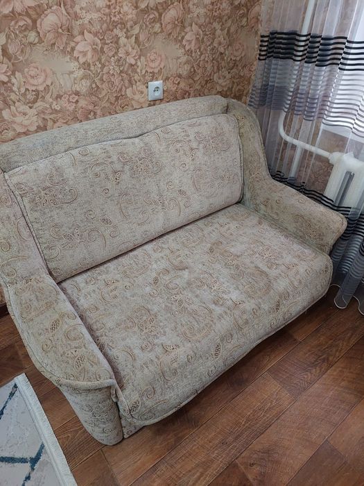 Продам диван. Самовывоз.