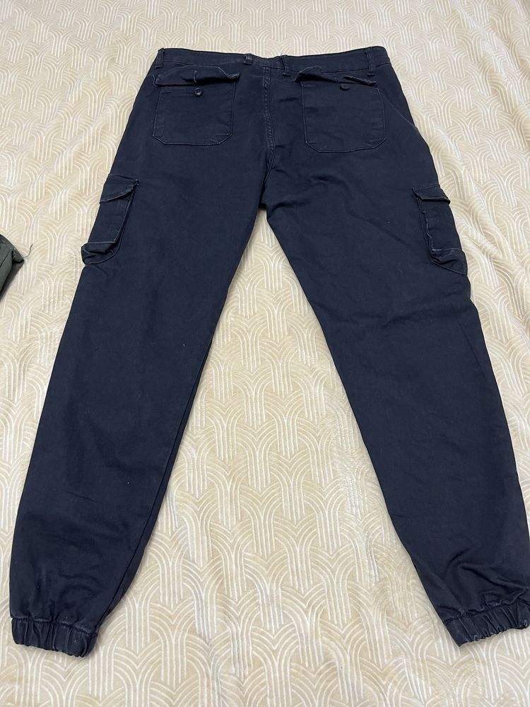 Pantaloni cargo marimea 33 in talie
