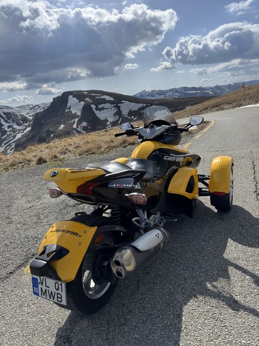 Can am spyder  bombardier 2009