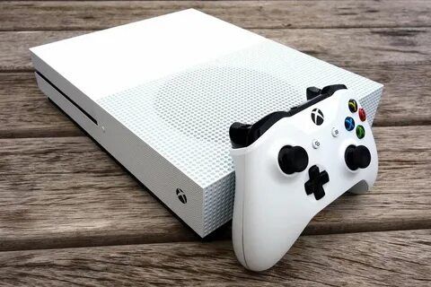 Xbox One S на 1TB+1 джойстик 17 игр