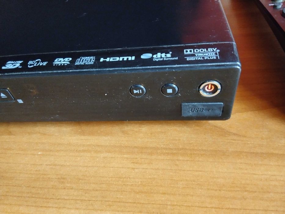 оригинален Блу Рей дивиди юесби плеър с дистанционо-Английски