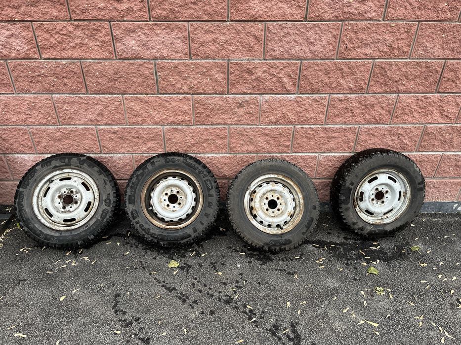 Продам резину 175/70/13 новая