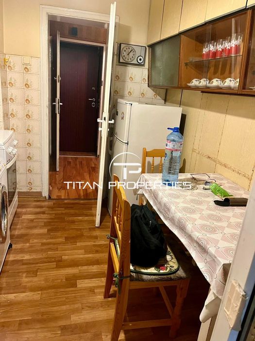 Тристаен апартамент в кв. Каменица 1