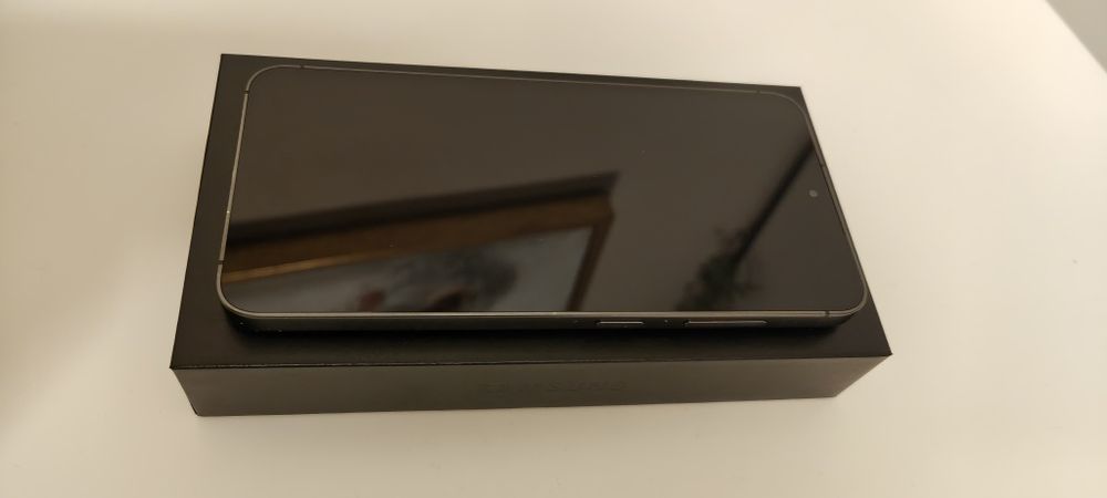 Samsung Galaxy S24 / Onyx Black / 256 Gb / 8 Gb Ram