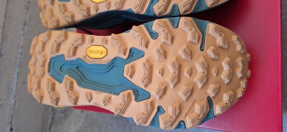 De vanzare new balance hierro v9[nu Hoka.saucony,nike,adidas,puma]