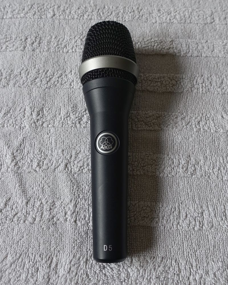 AKG D5 - Microfon Profesional Super-Cardioid