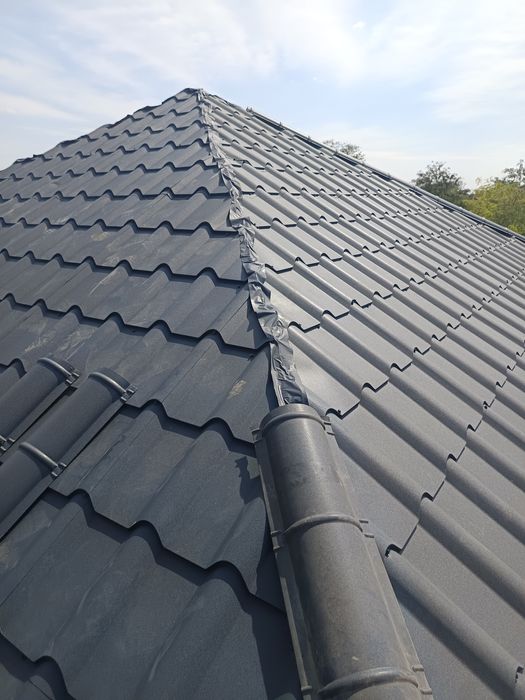 Firmă acoperișuri reparații mici și mari de urgență