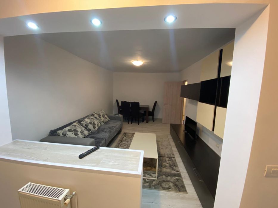Vand apartament cu doua camere ,decomandat,54mp,izolat