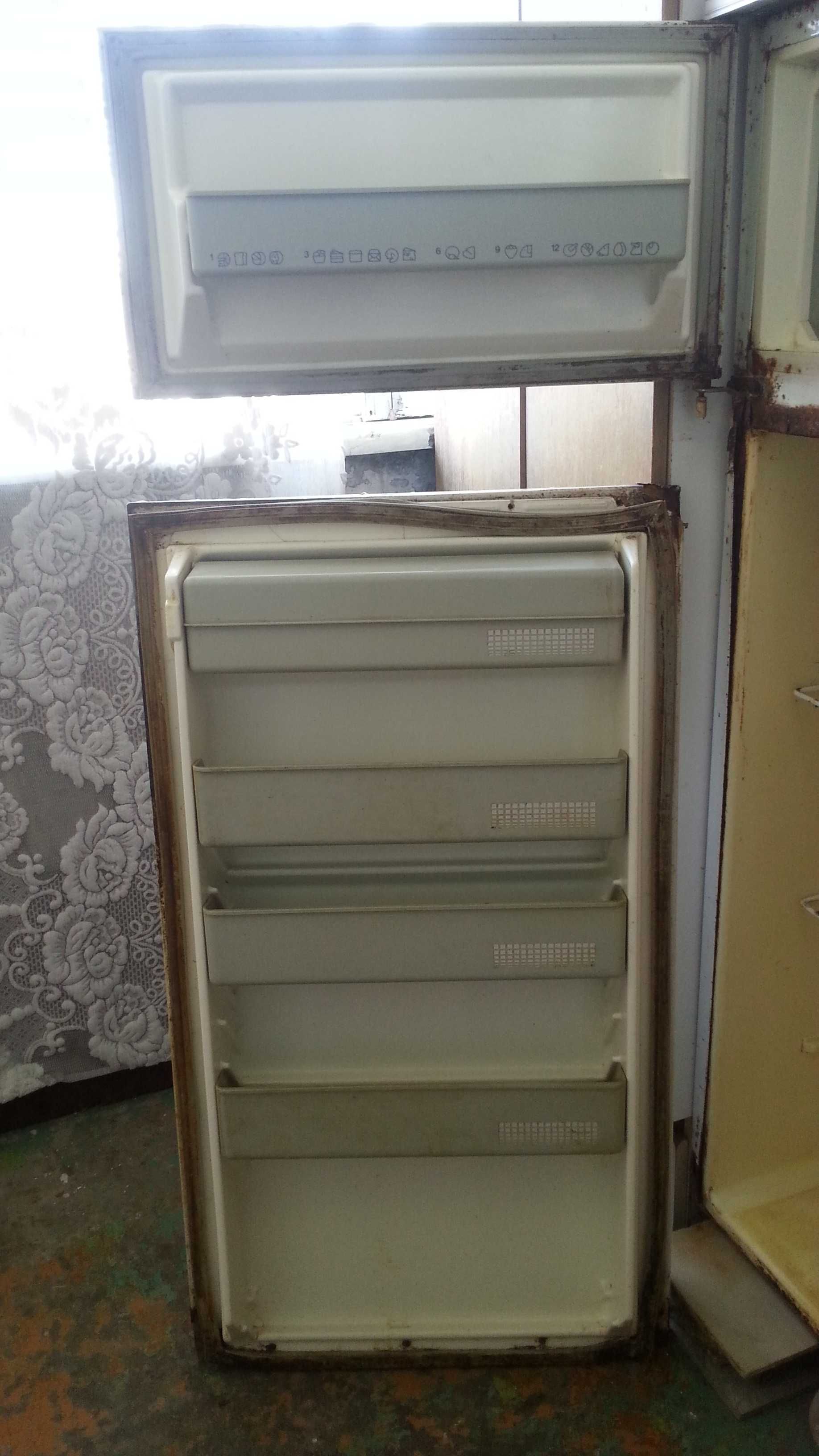 Продаю холодильник Минск