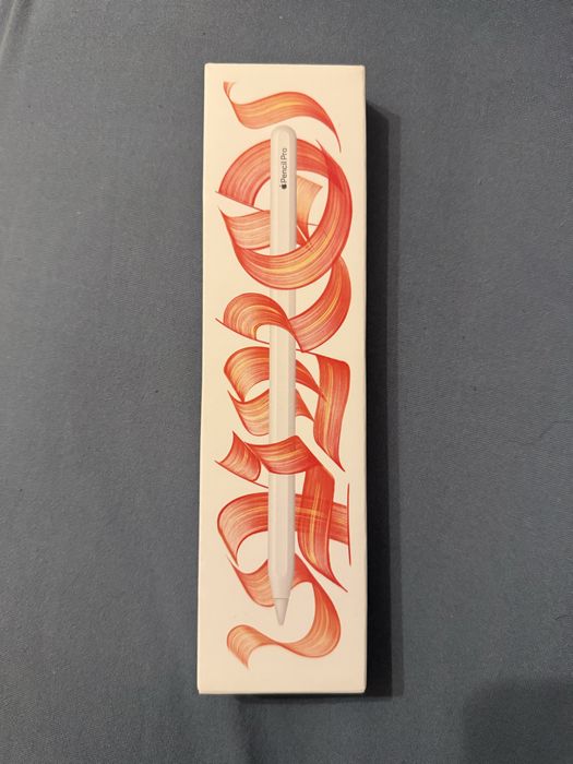 Apple pencil pro noua