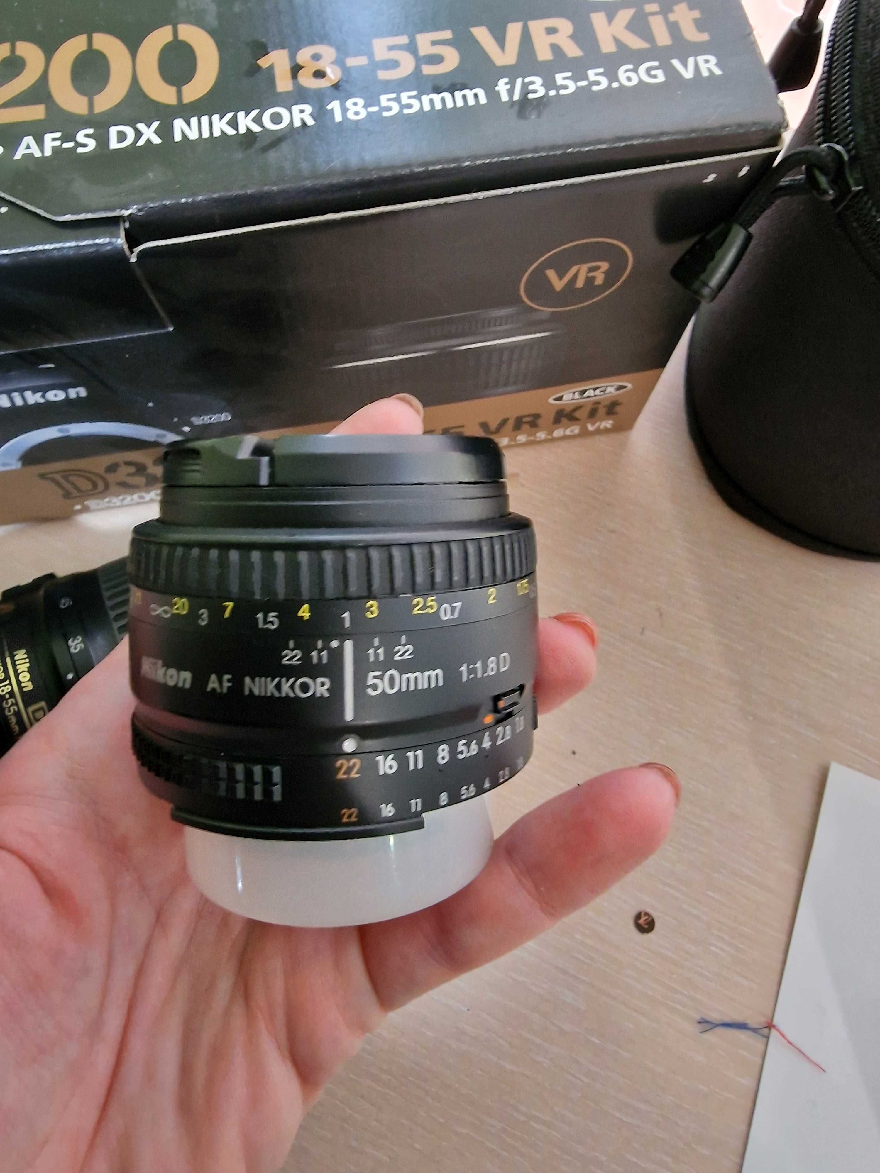 Фотоапарат Nikon D3200 с 2 обектива плюс статив Benro
