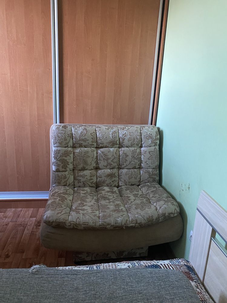 Кресло.