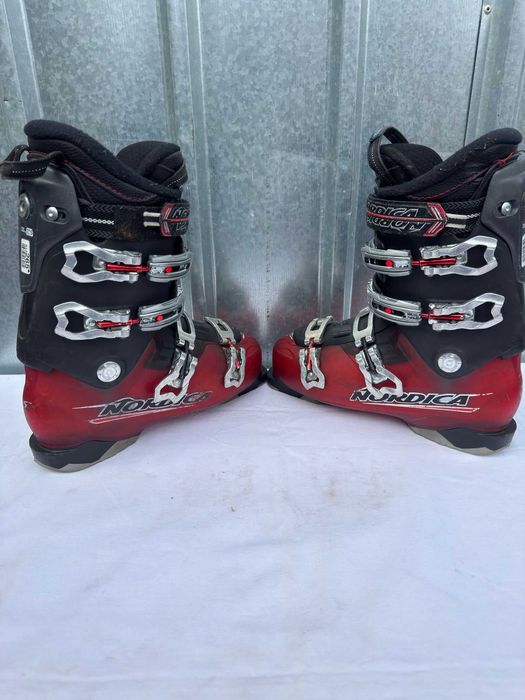 Clapari ski schi Nordica marime Eur:42.5 Mondo:27.5 320mm