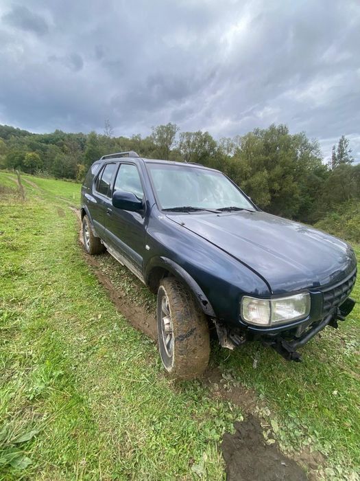 Vând Opel Frontera!