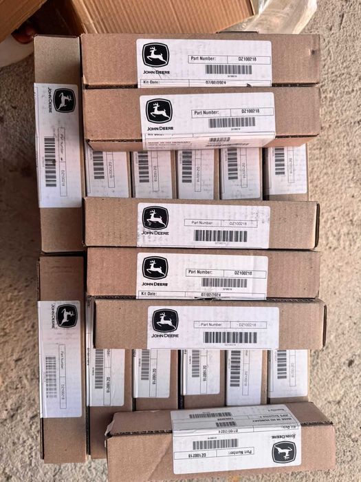 DZ100218 - Топливная форсунка - John Deere