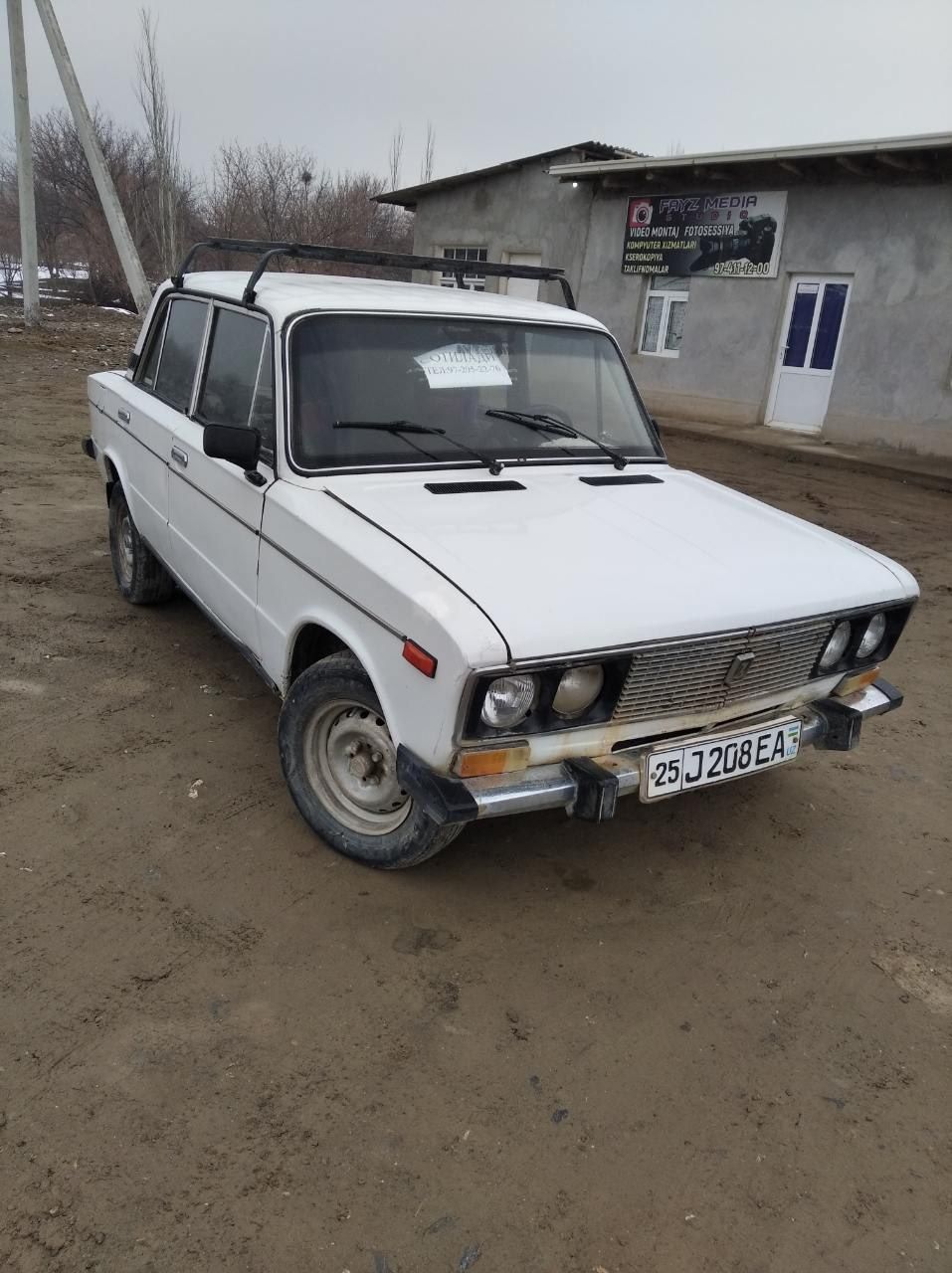 Vaz 2106 sotiladi