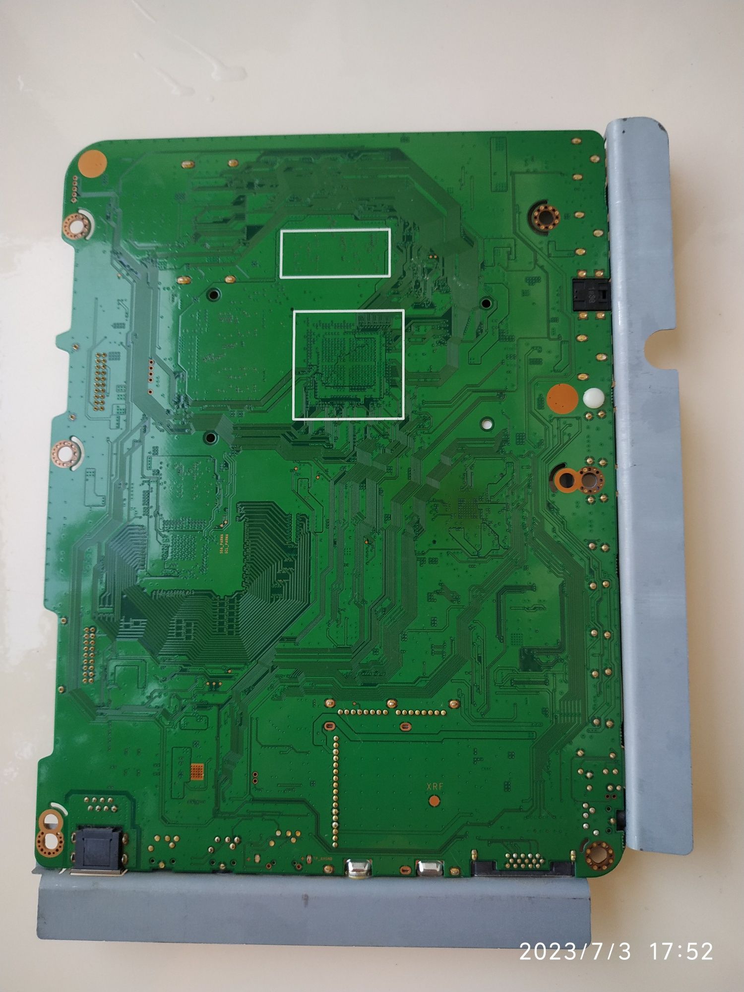Продавам  захранване за as Samsung UE40D 6510